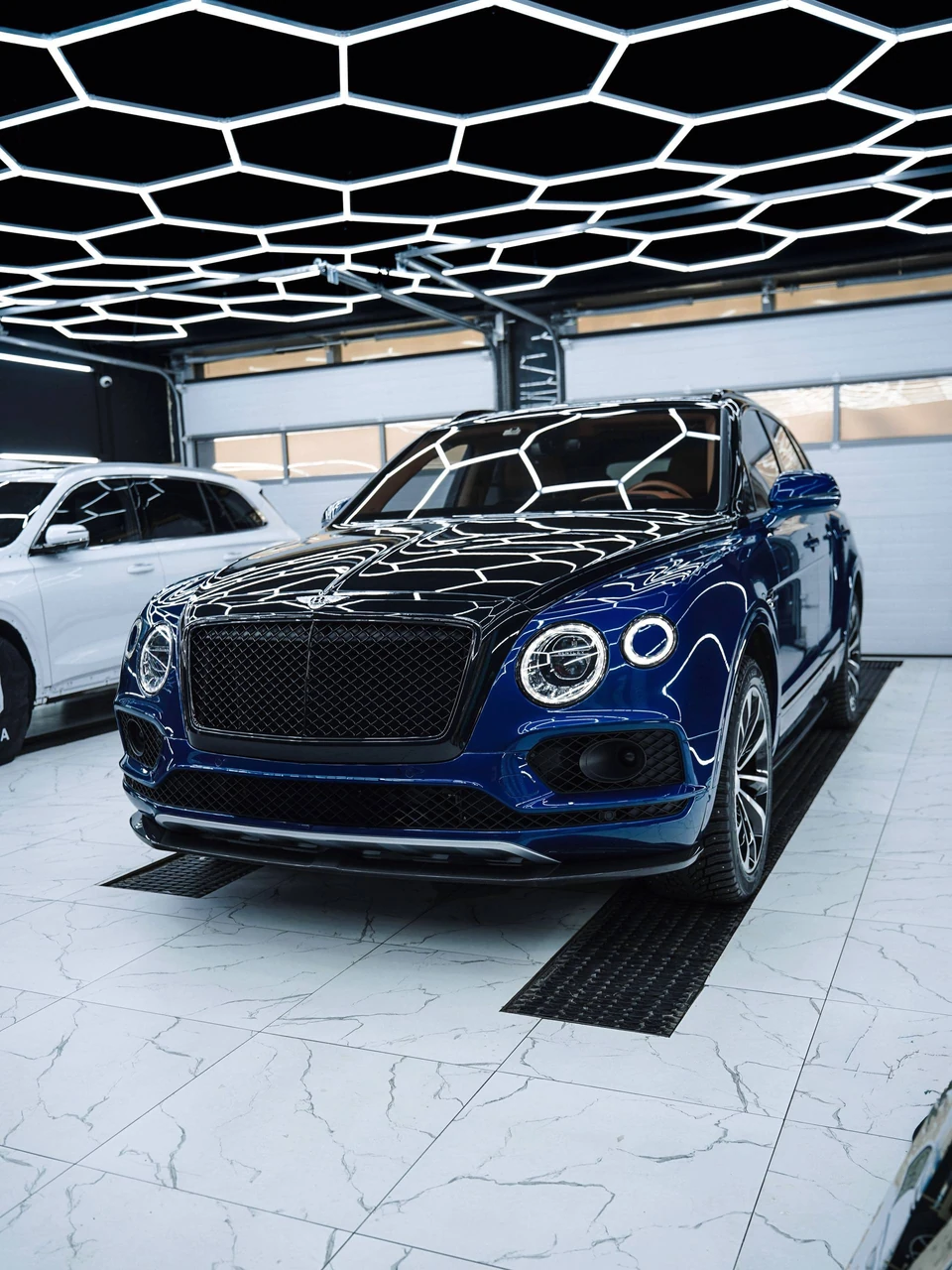 Bentley Bentayga, фото 1