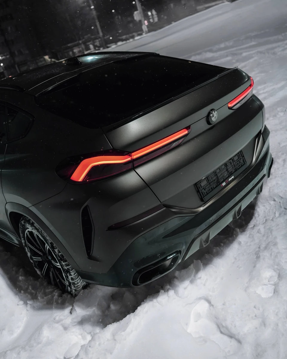 BMW X6: матовая защита и антихром в студии ASG