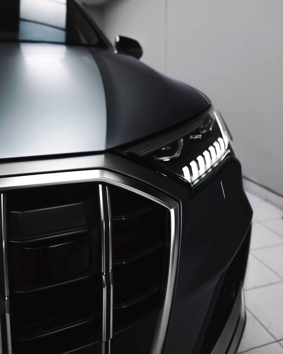 Audi SQ7: Matte Gun Grey, фото 5