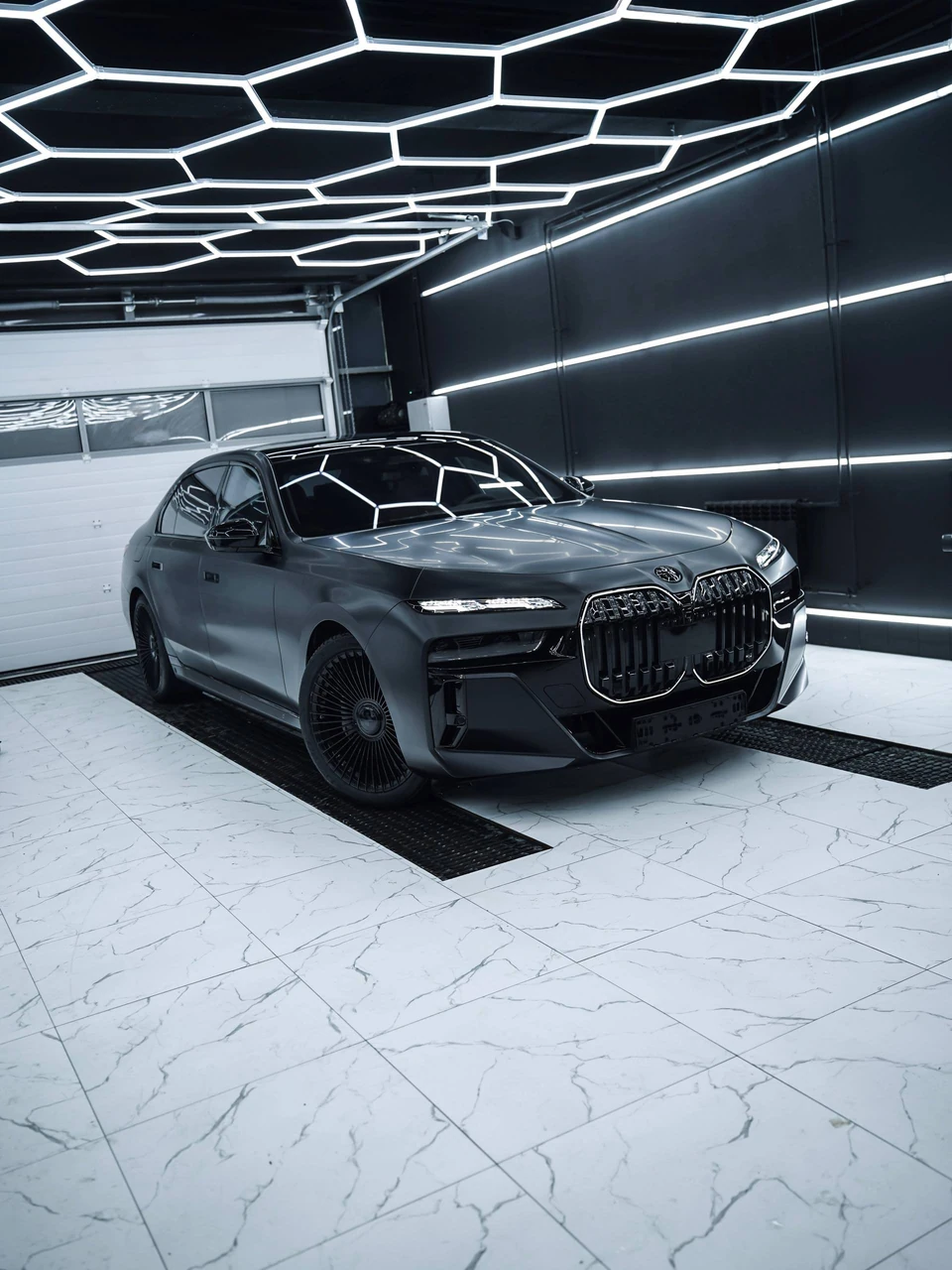 BMW 7: PPF Matte, фото 3